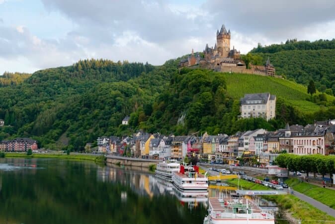 Travel guide – 13 Tips and suggestion for travelling Europe