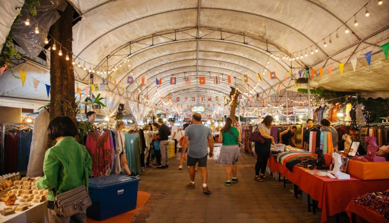 Cheap Shopping Places And Night Markets In Thailand You Must Visit