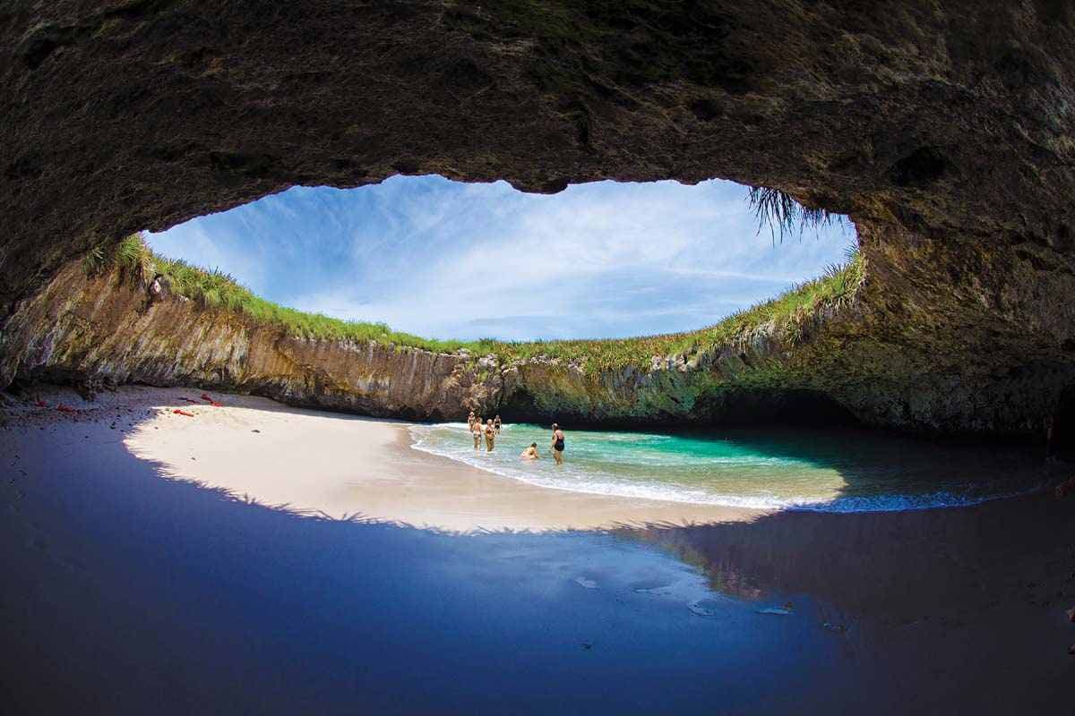 Glance World’s 14 Magical islands to visit once in a lifetime
