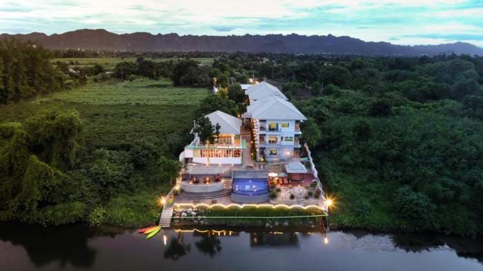 Relaxation At The Beautiful Floating Jungle Rafts! River Kawai