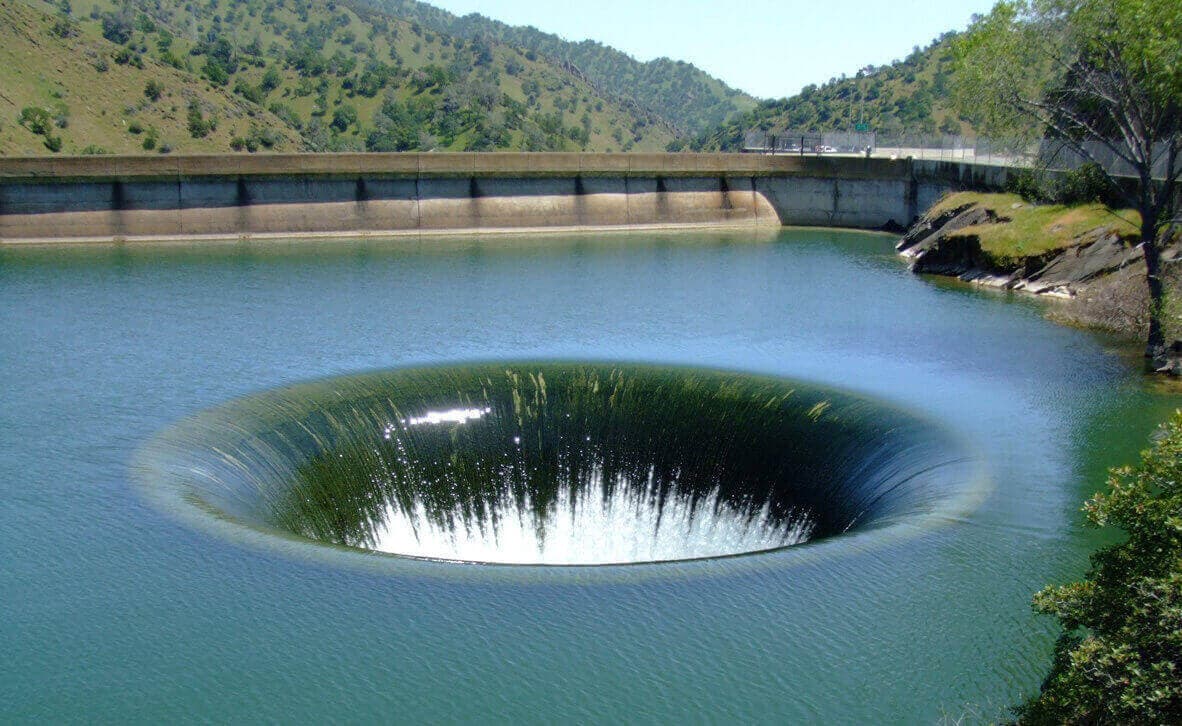 13 totally bizarre holes in the earth
