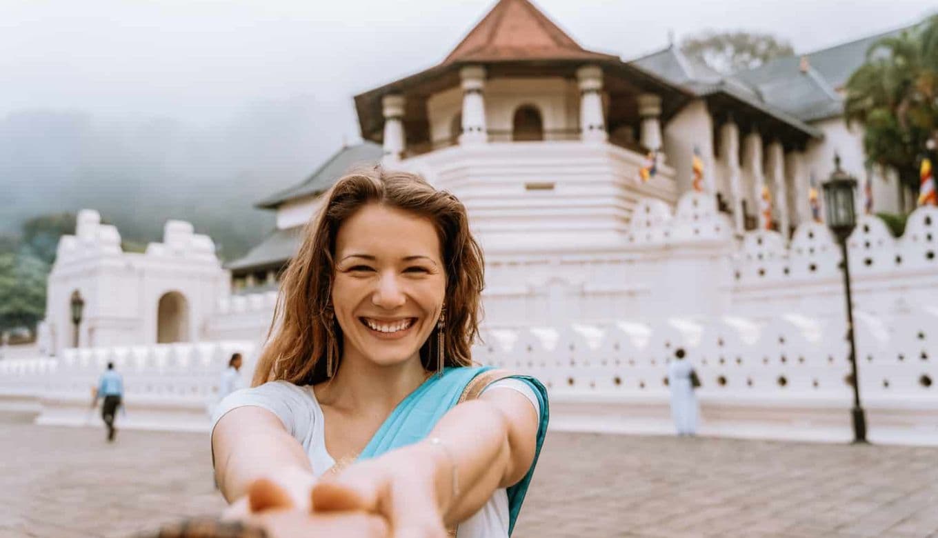 10 Fascinating Religious Places in Sri Lanka You Must See At Least Once