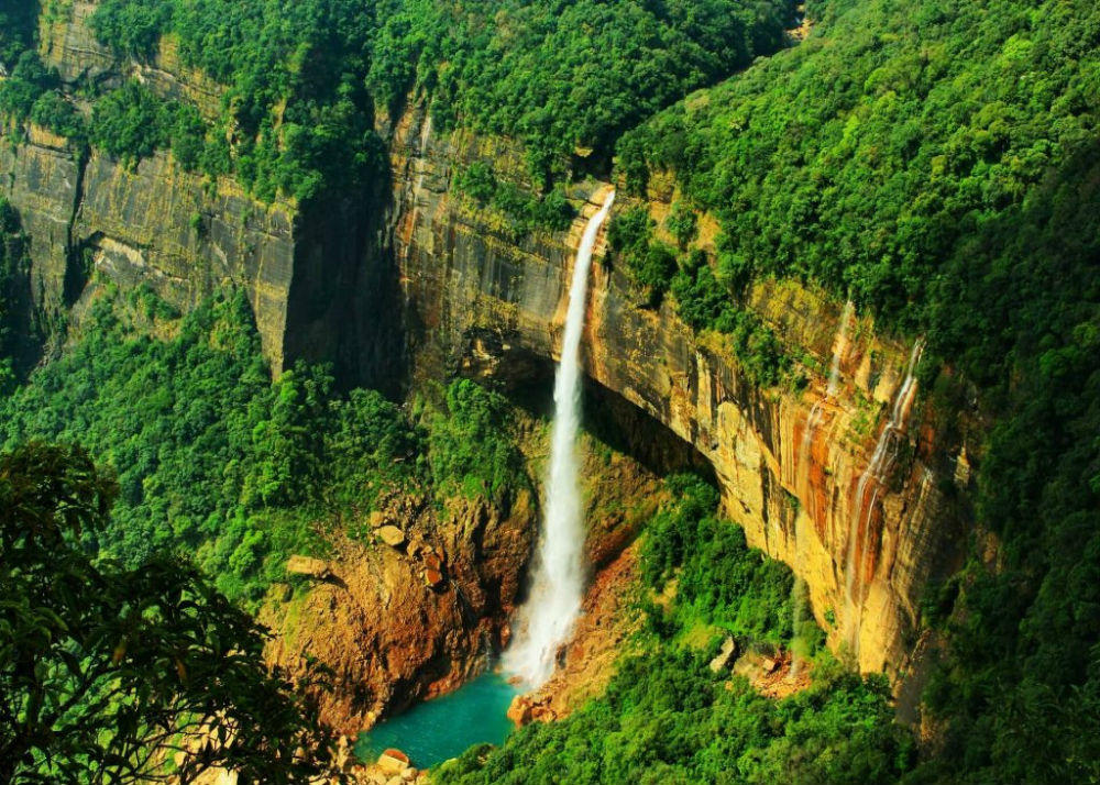 Nohkalikai Falls
