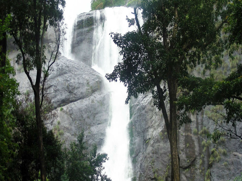 best waterfalls in kerala