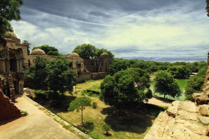 Hauz-Khas-Village