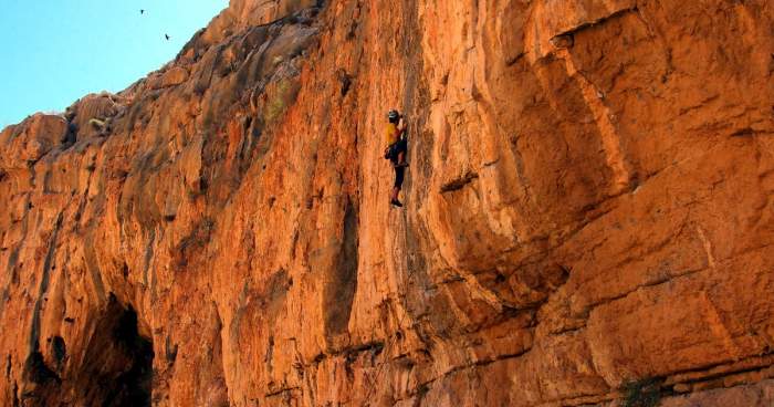 Yonim Cliff