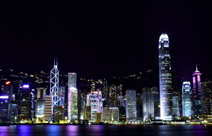 The Skyline & The Light Up