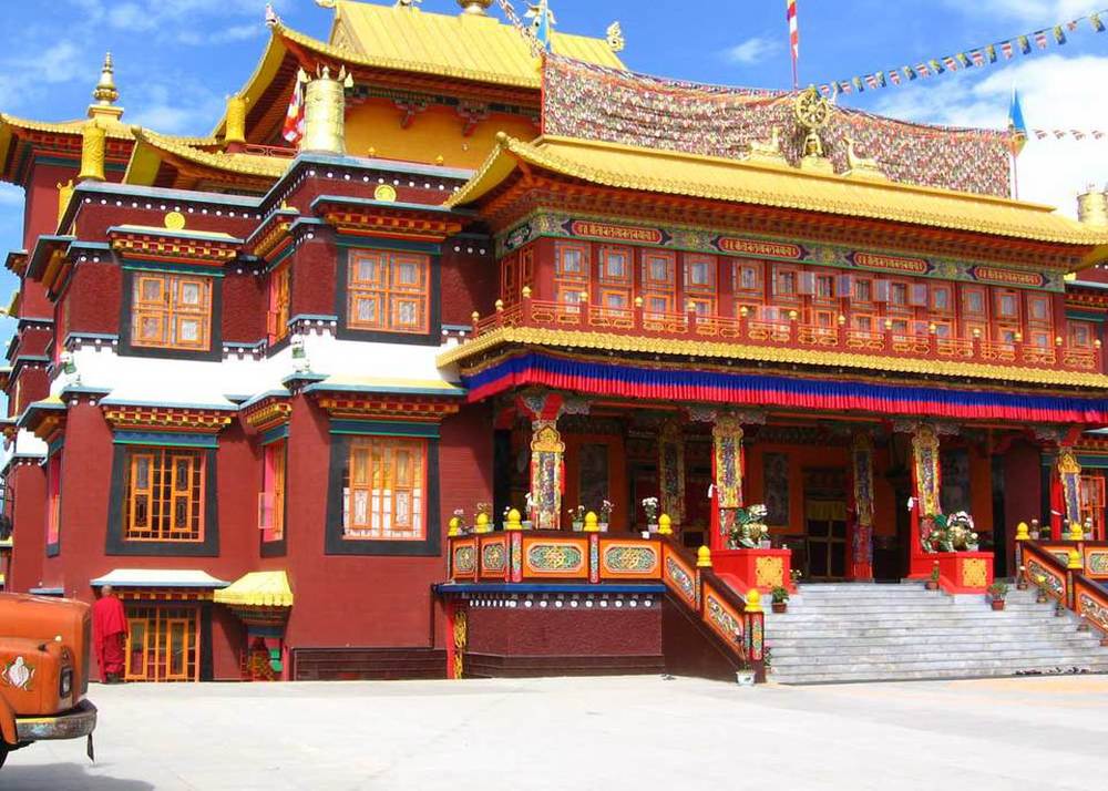 india summer travel destinations