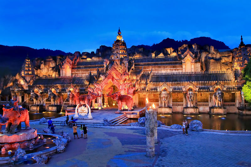 places to visit in phuket