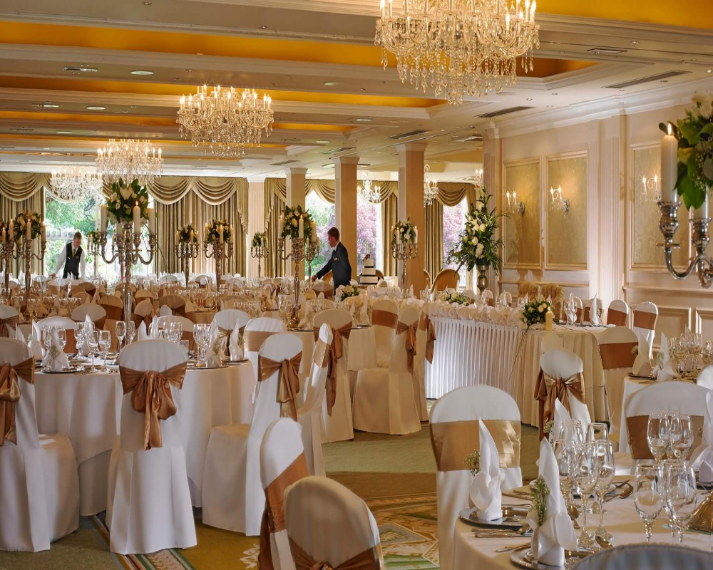 Four season resort and hotel