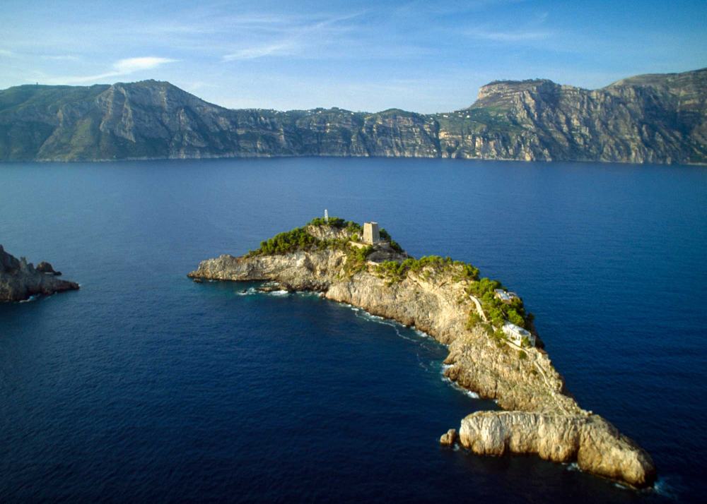 unique island shapes
