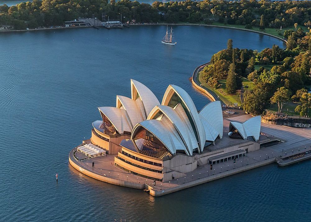 Sydney Opera House: Take A Glimpse Of 20th Century Extraordinary Architecture