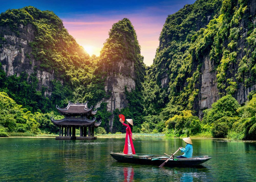 International trips under 1 lakh