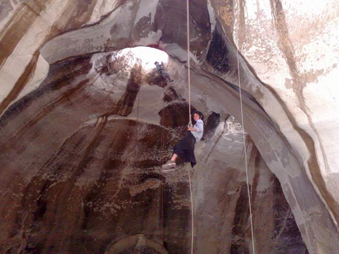 Luzit cave climb