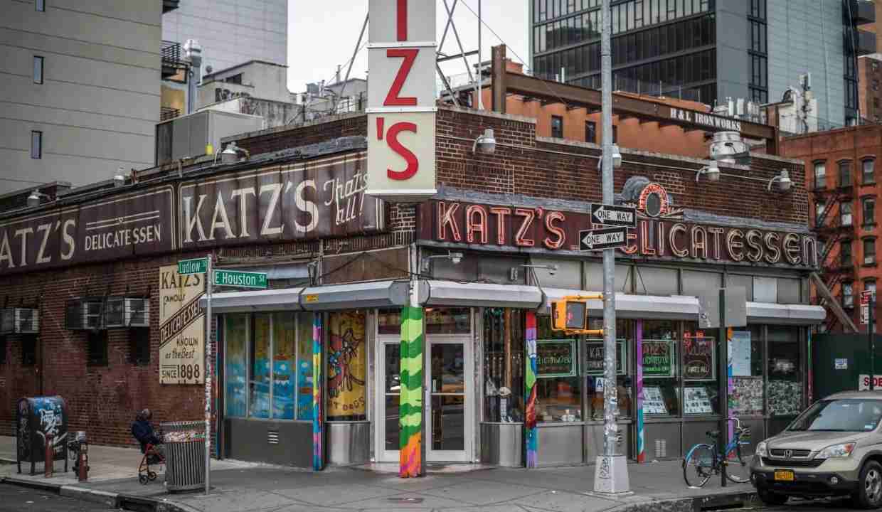 Katz's Delicatessen, New York City, USA (when Harry met Sally)