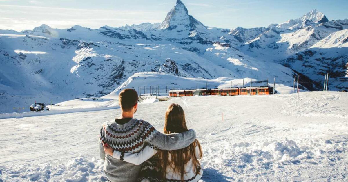 10 Places to Visit in Switzerland: Snow-Capped Mountains, Blue Lakes, and Dreamlike Cities